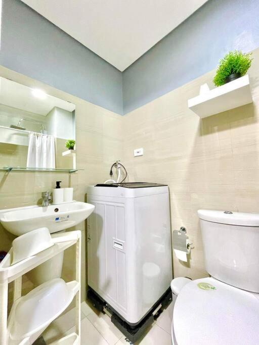 Fully Equipped 1Br Condo At Shore2 Near To Moa Маніла Екстер'єр фото