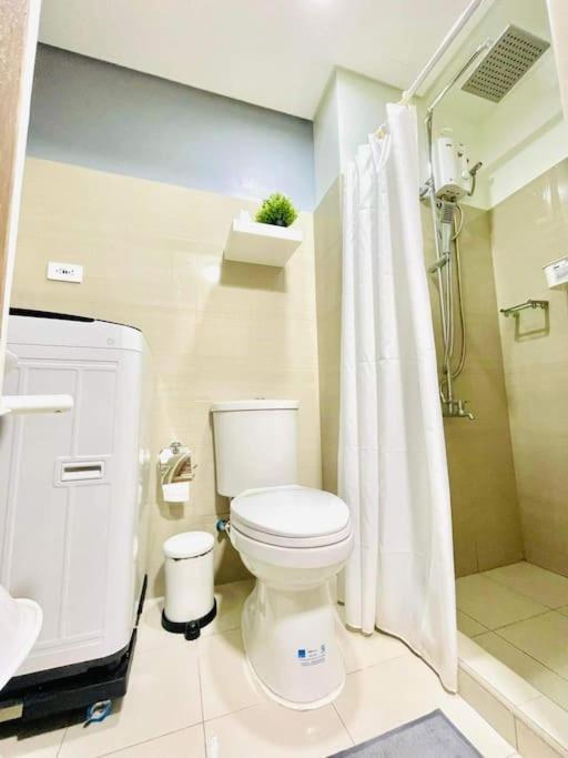 Fully Equipped 1Br Condo At Shore2 Near To Moa Маніла Екстер'єр фото