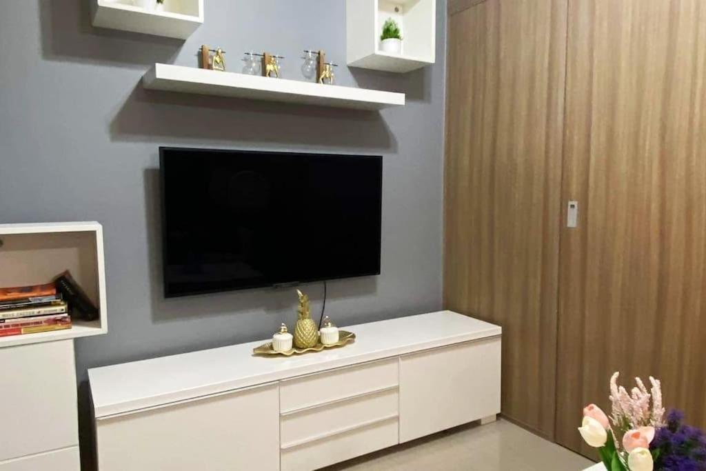 Fully Equipped 1Br Condo At Shore2 Near To Moa Маніла Екстер'єр фото