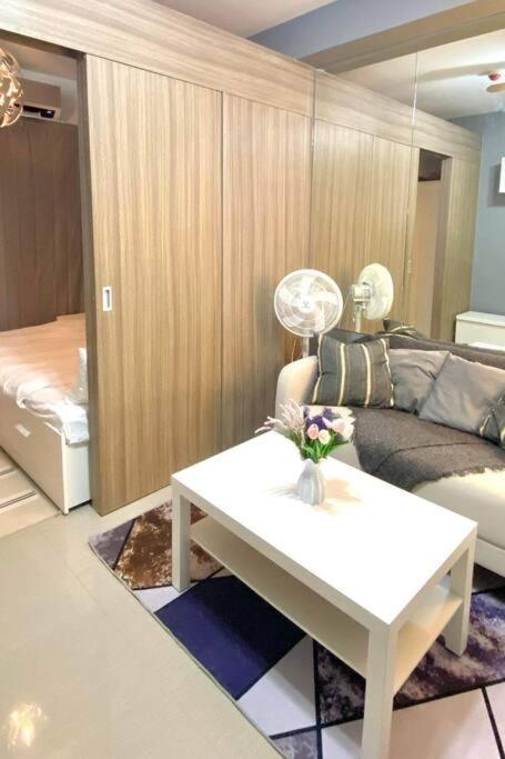 Fully Equipped 1Br Condo At Shore2 Near To Moa Маніла Екстер'єр фото