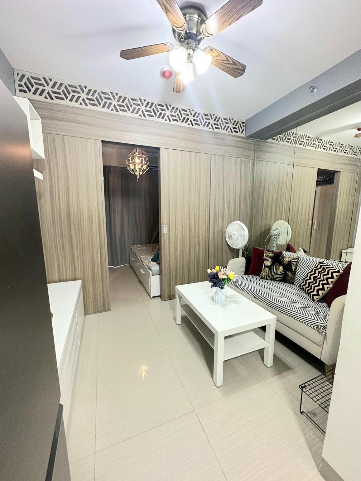 Fully Equipped 1Br Condo At Shore2 Near To Moa Маніла Екстер'єр фото